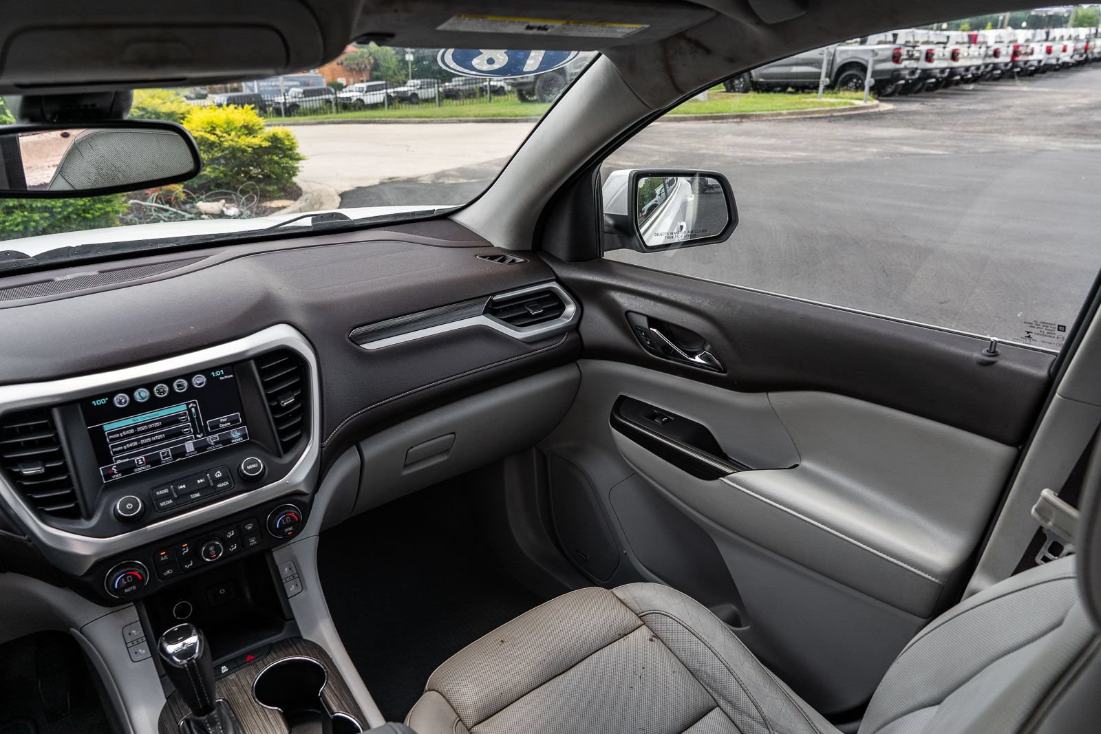 Used 2018 GMC Acadia SLT FWD image 31