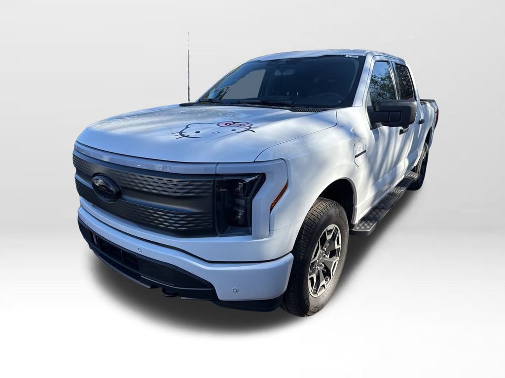 Certified 2023 Ford F150 Lightning XLT image 3
