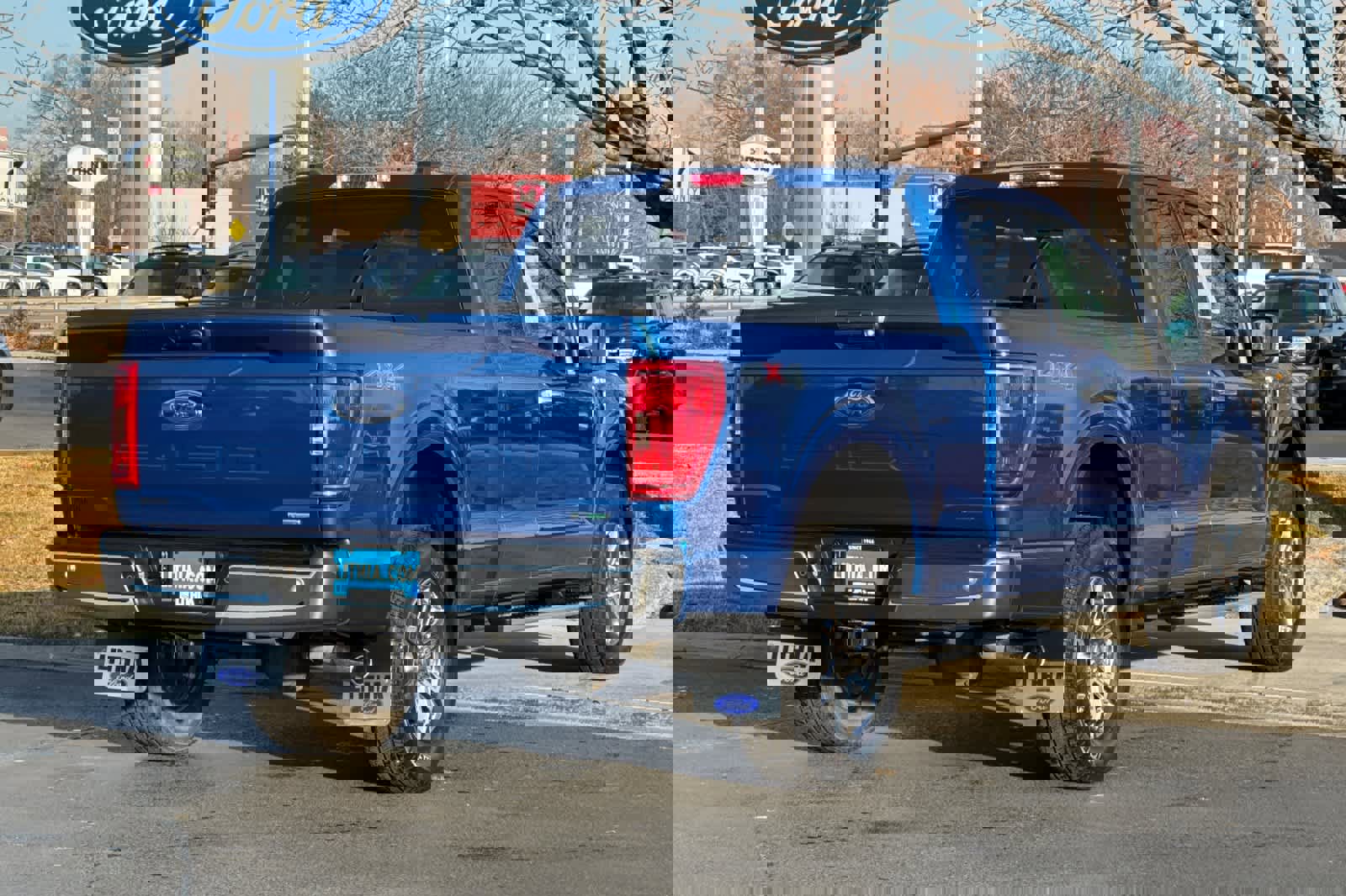 Certified 2022 Ford F150 XLT w/ Equipment Group 302A High image 5