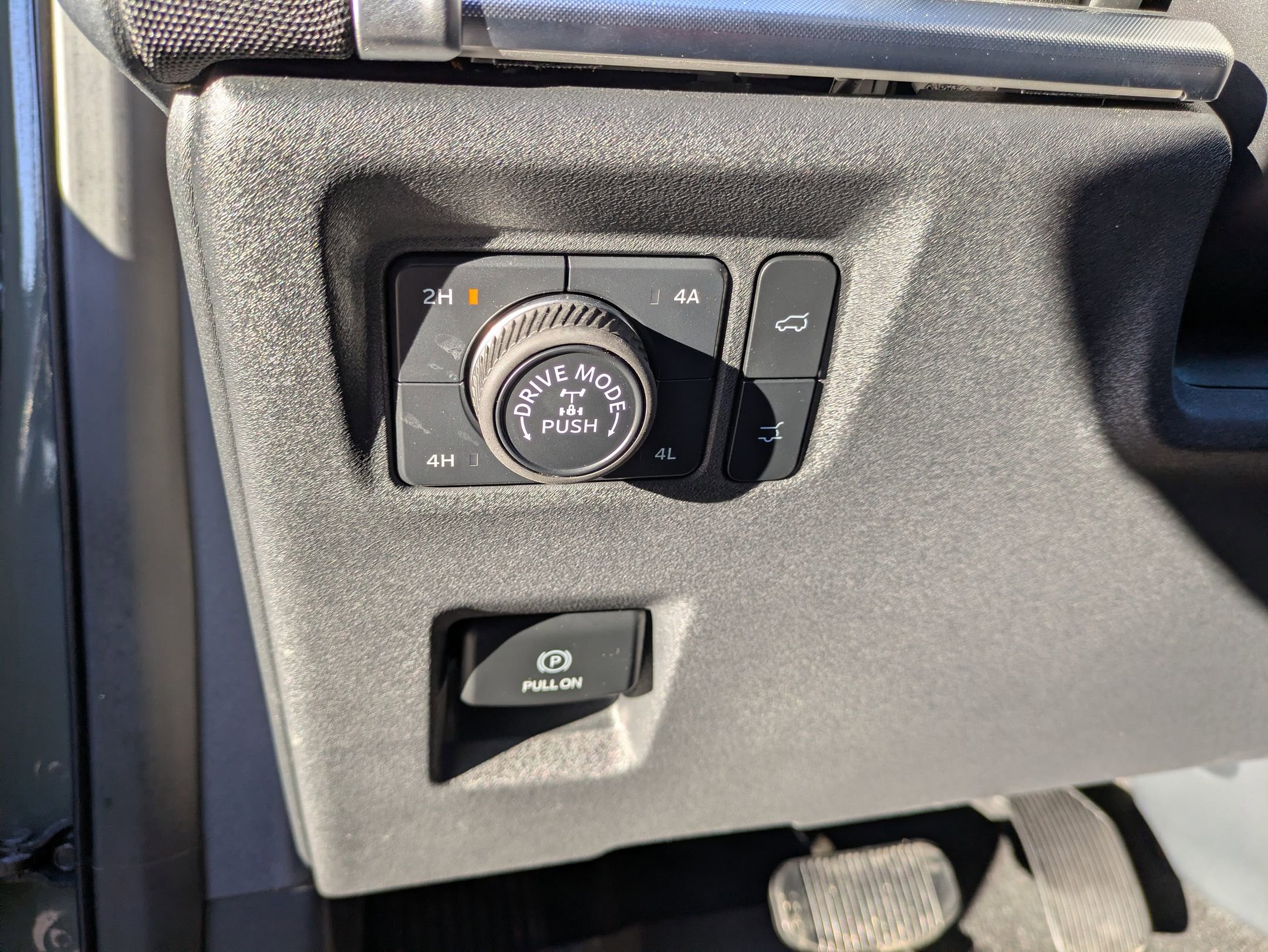 Certified 2025 Ford Expedition Tremor AWD/4WD image 17
