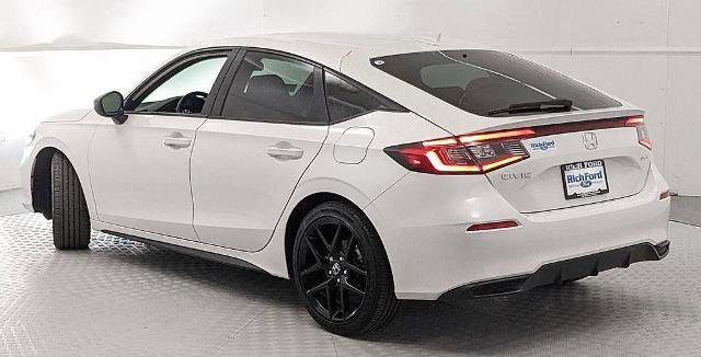 Used 2025 Honda Civic Sport image 4