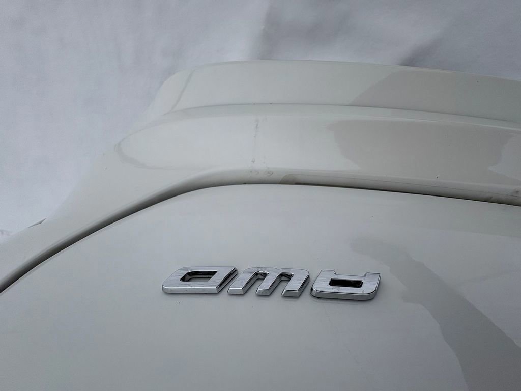 Certified 2022 Ford Edge Titanium w/ Equipment Group 301A image 9