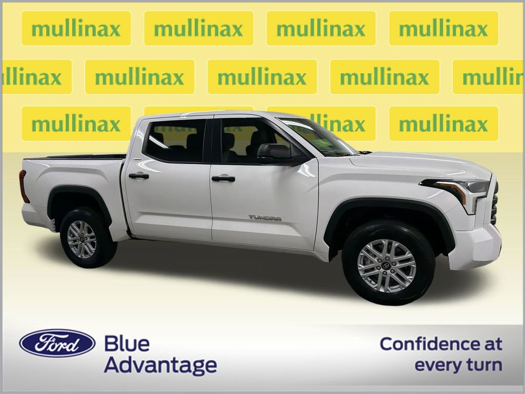 Used 2025 Toyota Tundra SR5 AWD/4WD image 2