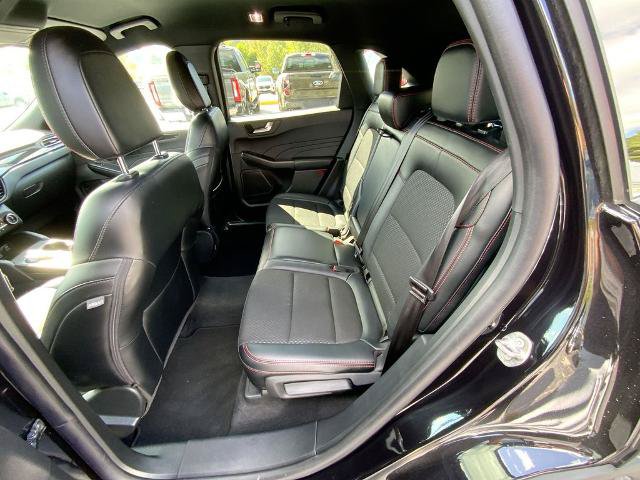 Certified 2025 Ford Escape ST-Line Select AWD/4WD image 21