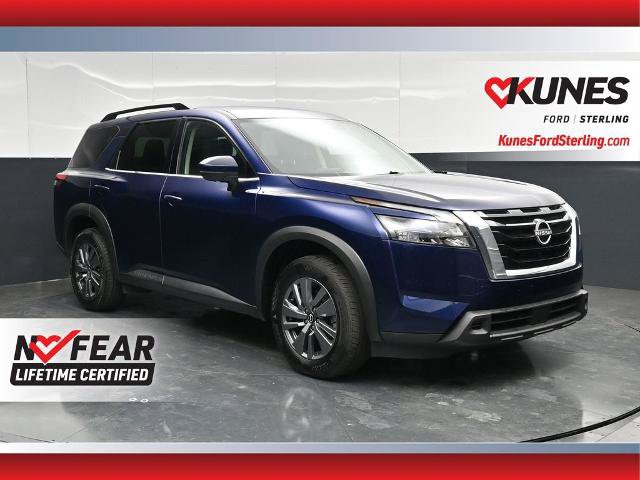 Used 2025 Nissan Pathfinder SV AWD/4WD image 1