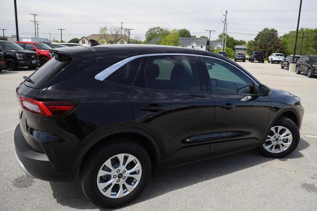 Certified 2024 Ford Escape Active AWD/4WD image 7