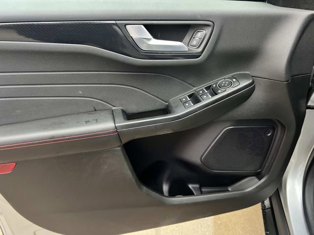 Certified 2024 Ford Escape ST-Line w/ Tech Pack #1 image 17