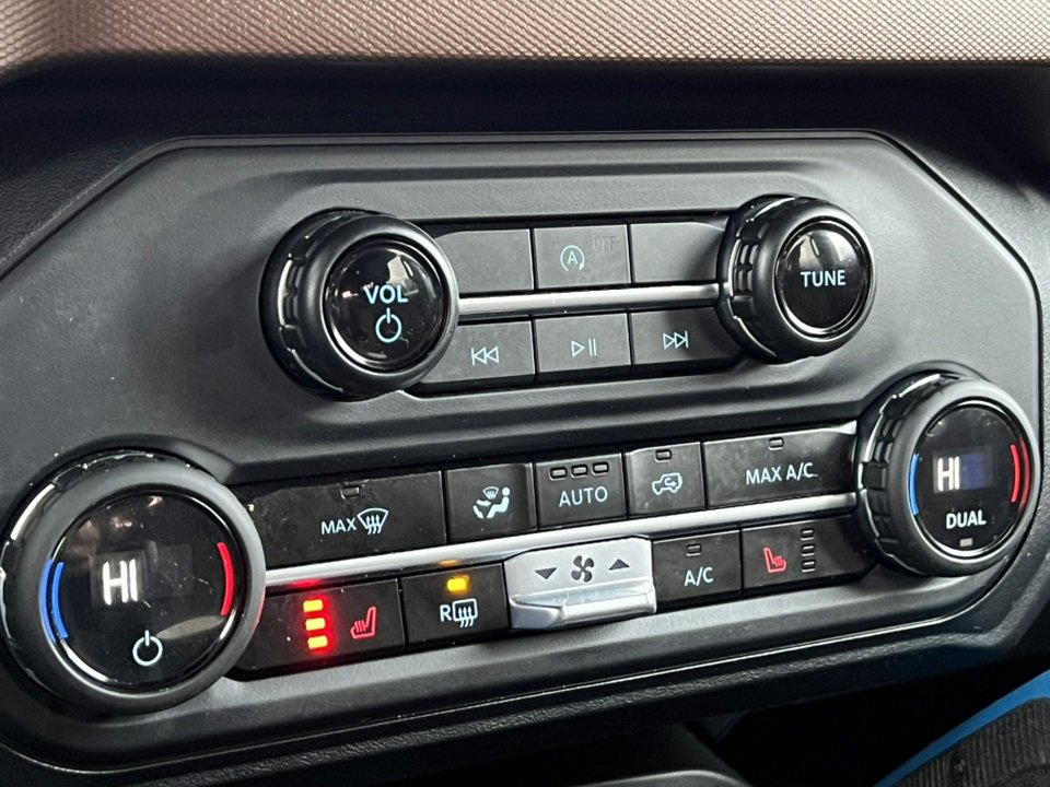 Certified 2023 Ford Bronco Outer Banks w/ Sasquatch Package image 24