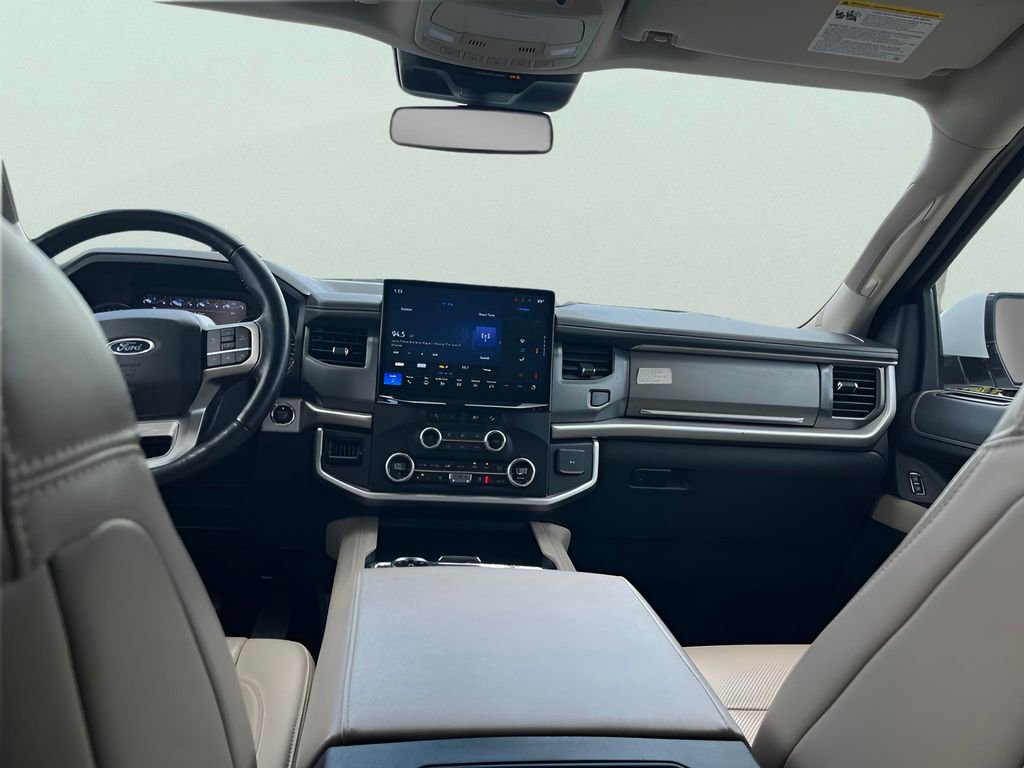 Certified 2024 Ford Expedition Max XLT image 12