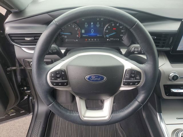 Certified 2023 Ford Explorer XLT w/ Equipment Group 202A AWD/4WD image 16