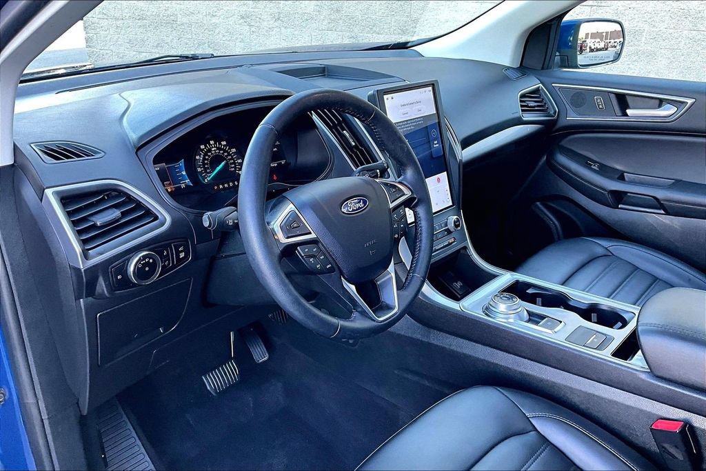 Certified 2024 Ford Edge SEL w/ Convenience Package AWD/4WD image 13