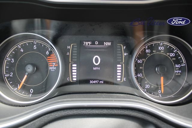 Used 2020 Jeep Cherokee Latitude Plus w/ Cold Weather Group AWD/4WD image 23