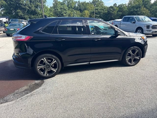 Certified 2019 Ford Edge ST w/ Cold Weather Package AWD/4WD image 22