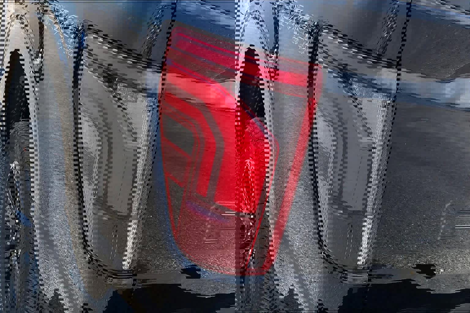 Certified 2024 Ford F150 Platinum w/ FX4 Off-Road Package image 14