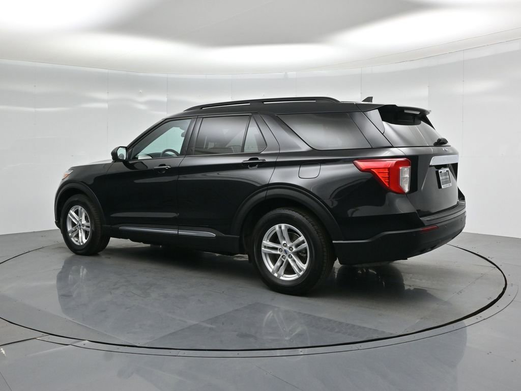 Certified 2022 Ford Explorer XLT image 7