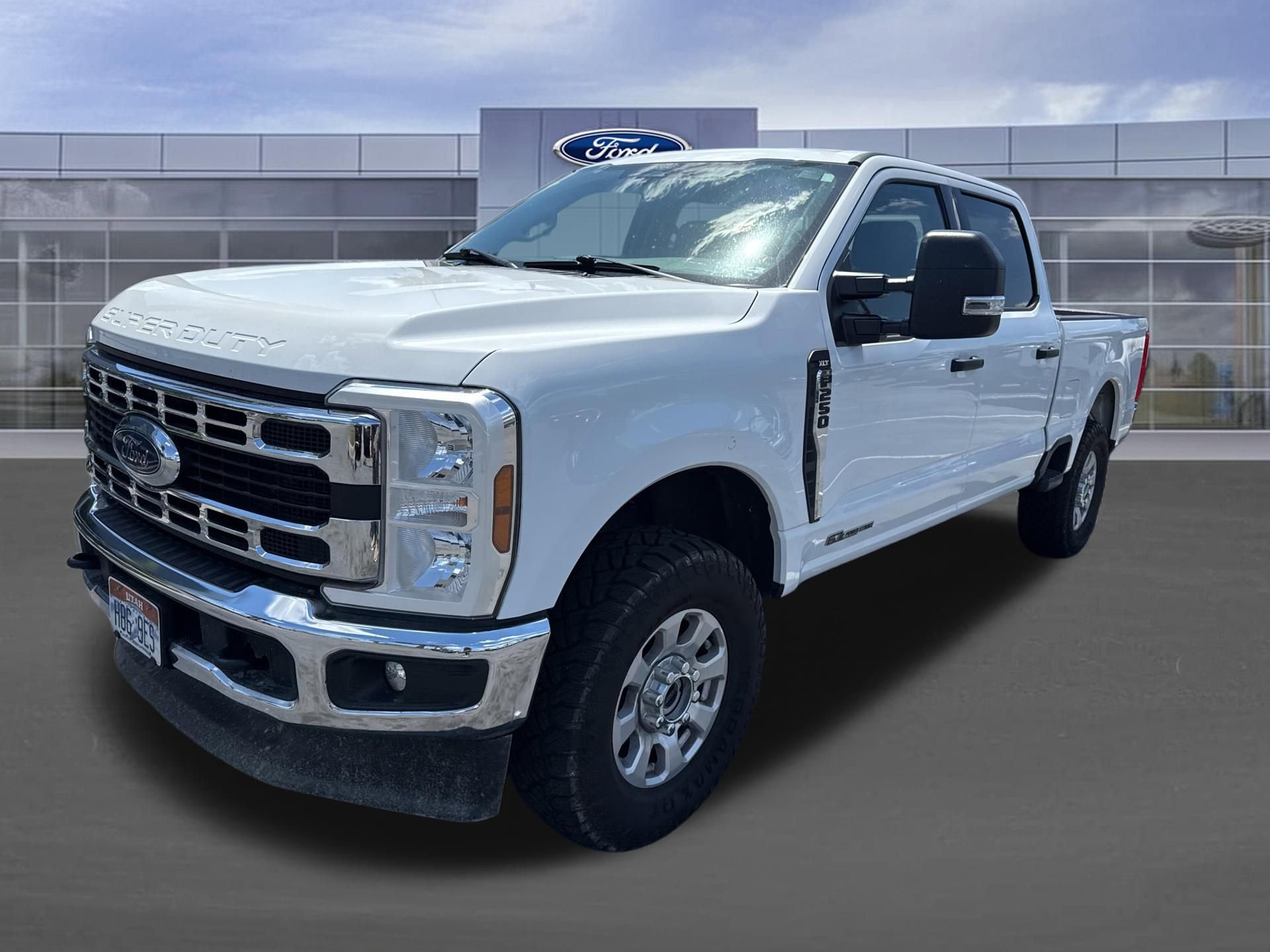 Certified 2024 Ford F250 XLT w/ FX4 Off-Road Package AWD/4WD image 8