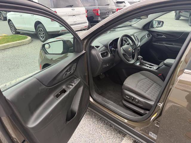 Used 2023 Chevrolet Equinox LT w/ LPO, Floor Liner Package FWD image 10