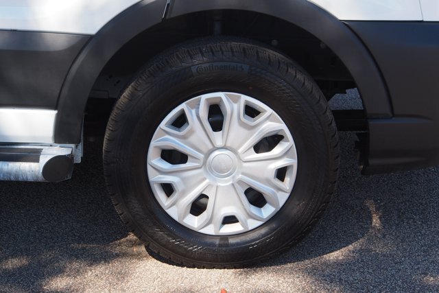 Certified 2025 Ford Transit 250 Low Roof RWD image 11