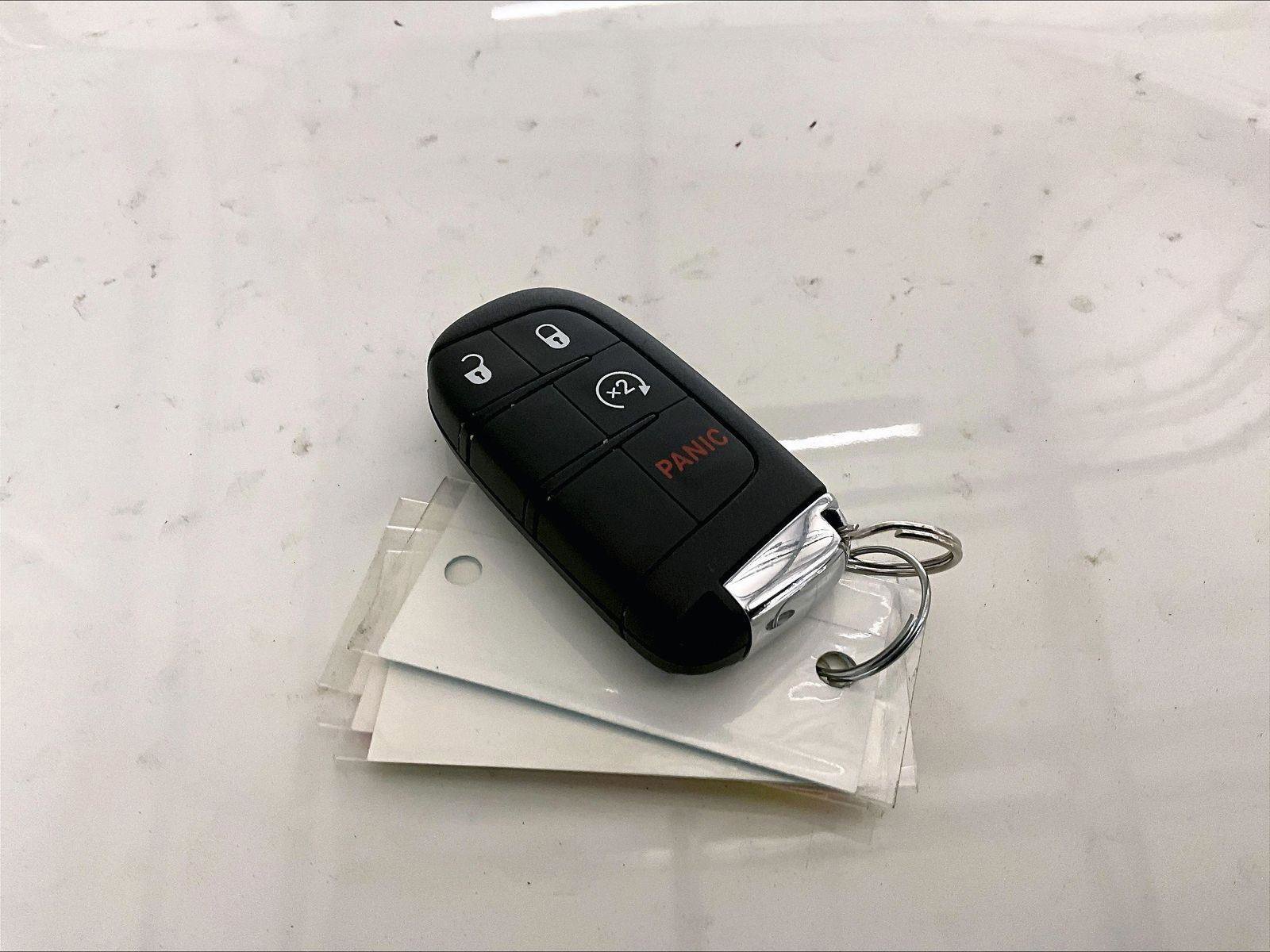 Used 2019 Jeep Compass Latitude w/ Cold Weather Group image 9