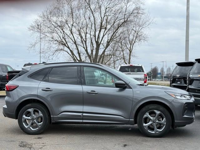 Certified 2023 Ford Escape ST-Line w/ Tech Pack #1 image 33