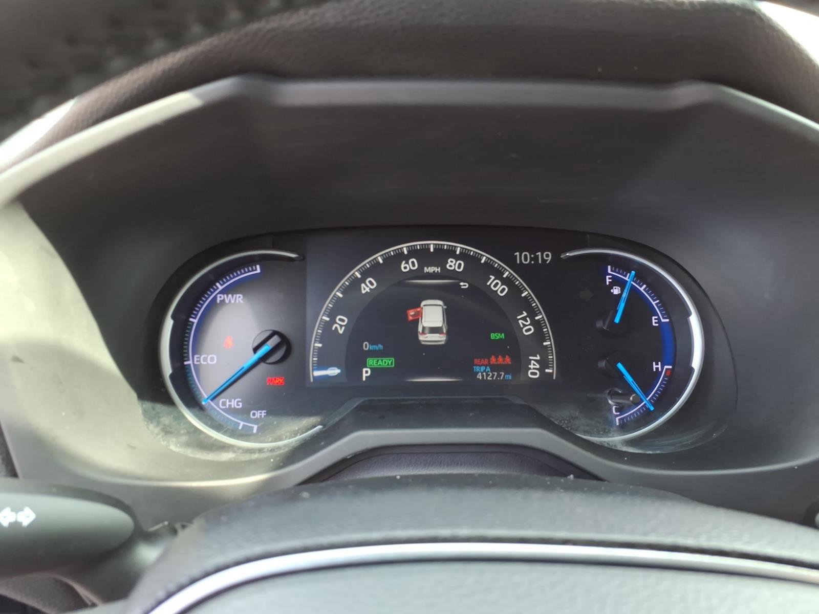 Used 2019 Toyota RAV4 XSE w/ XSE Weather Package AWD/4WD image 16