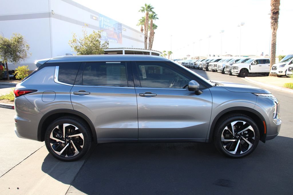Used 2022 Mitsubishi Outlander SEL FWD image 10