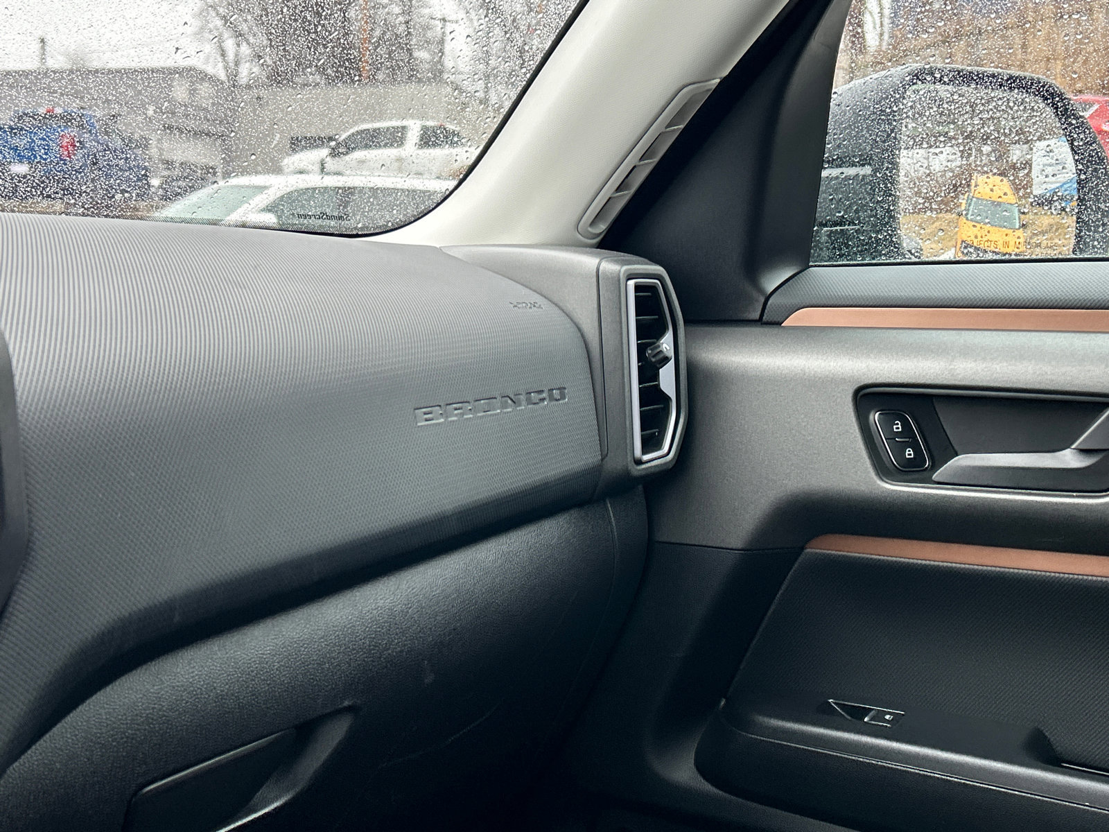 Certified 2025 Ford Bronco Sport Outer Banks w/ Outer Banks Tech Package+ image 21