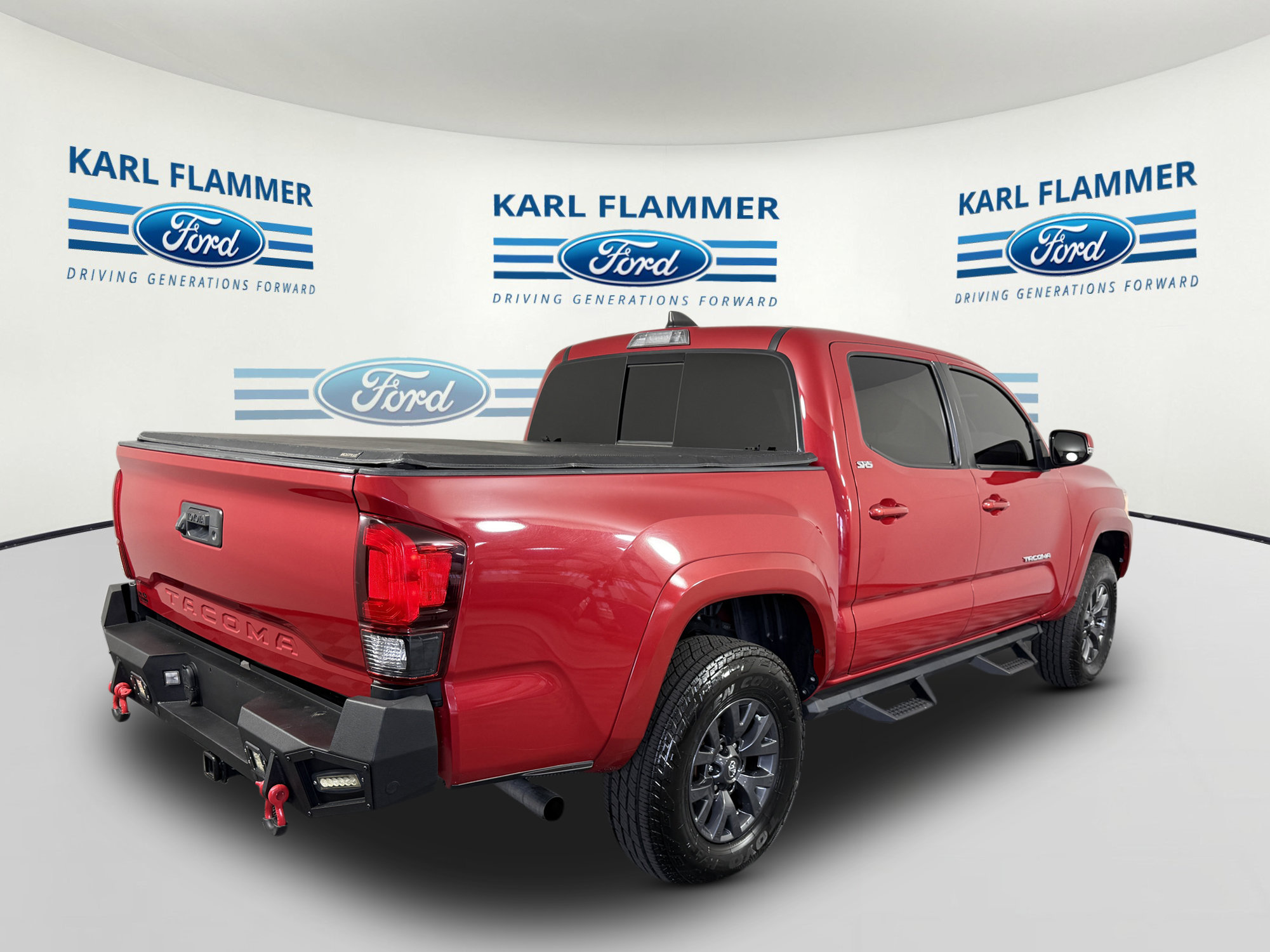 Used 2023 Toyota Tacoma SR5 w/ Technology Package AWD/4WD image 3