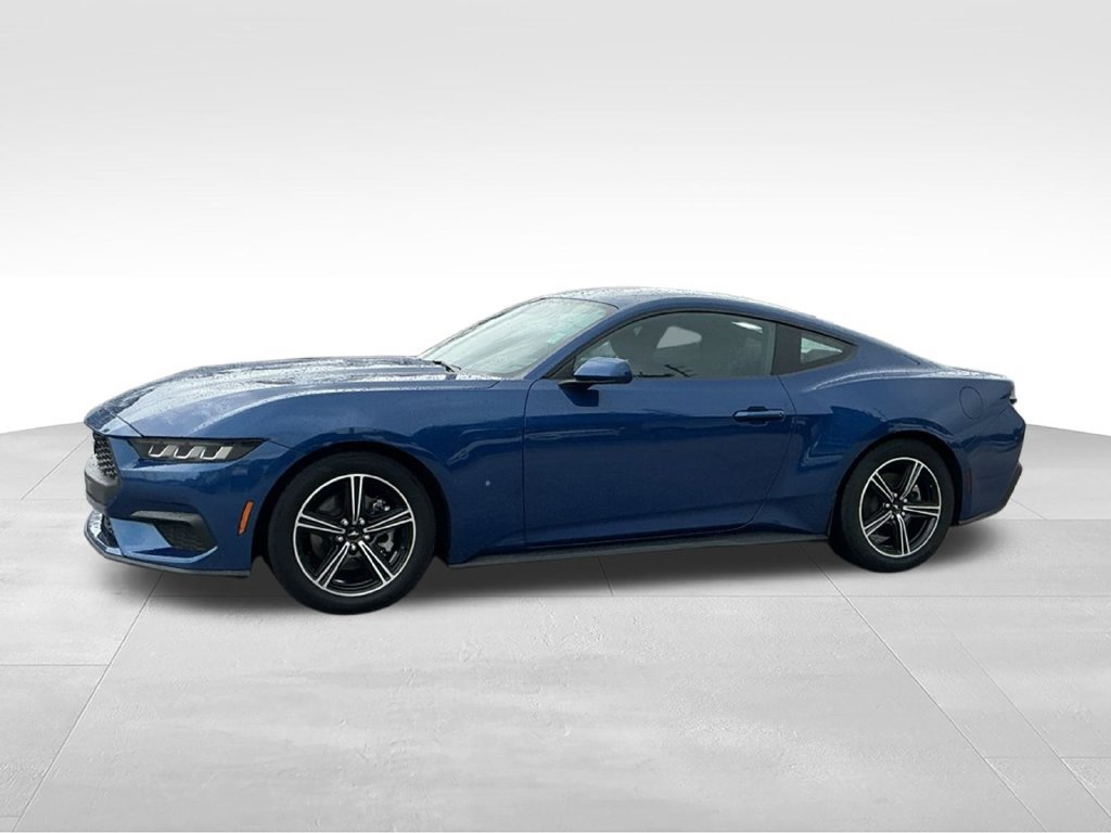 Certified 2024 Ford Mustang Coupe RWD image 2