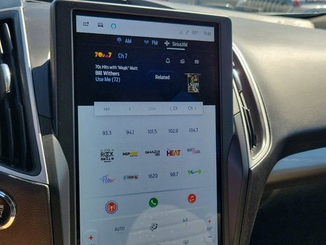 Certified 2024 Ford Edge SE image 30