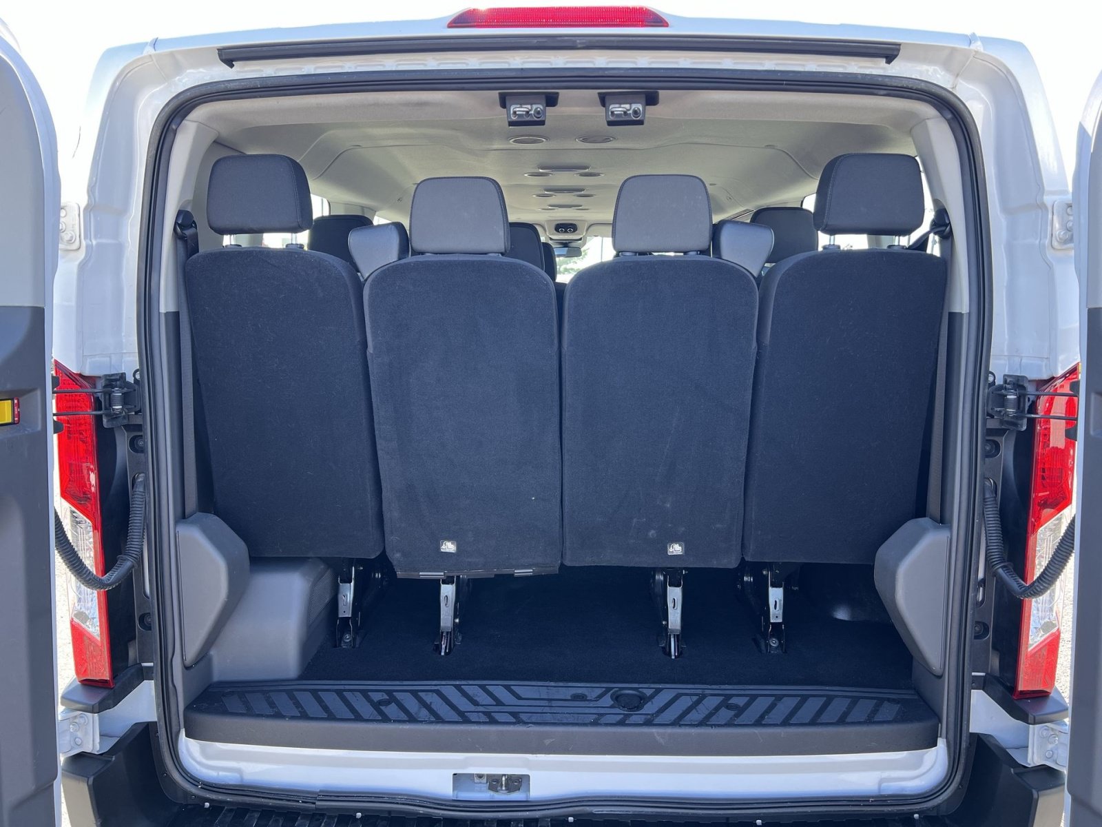 Certified 2025 Ford Transit 350 XLT RWD image 24