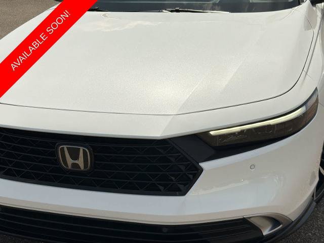 Used 2023 Honda Accord Touring image 11