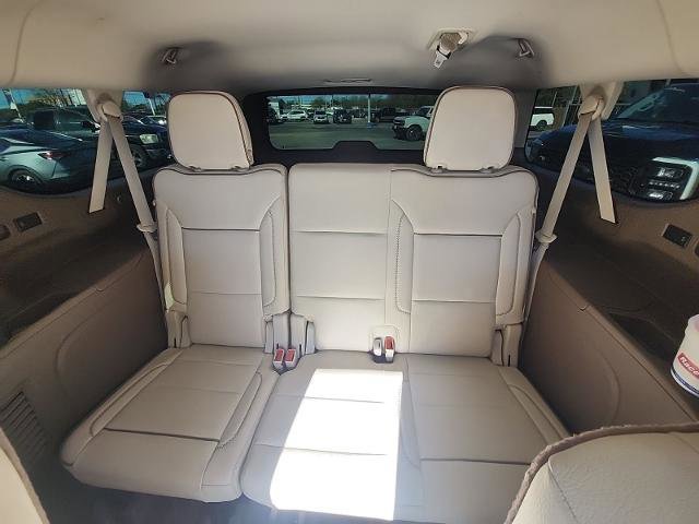 Used 2021 GMC Yukon XL Denali w/ Denali Premium Package image 15