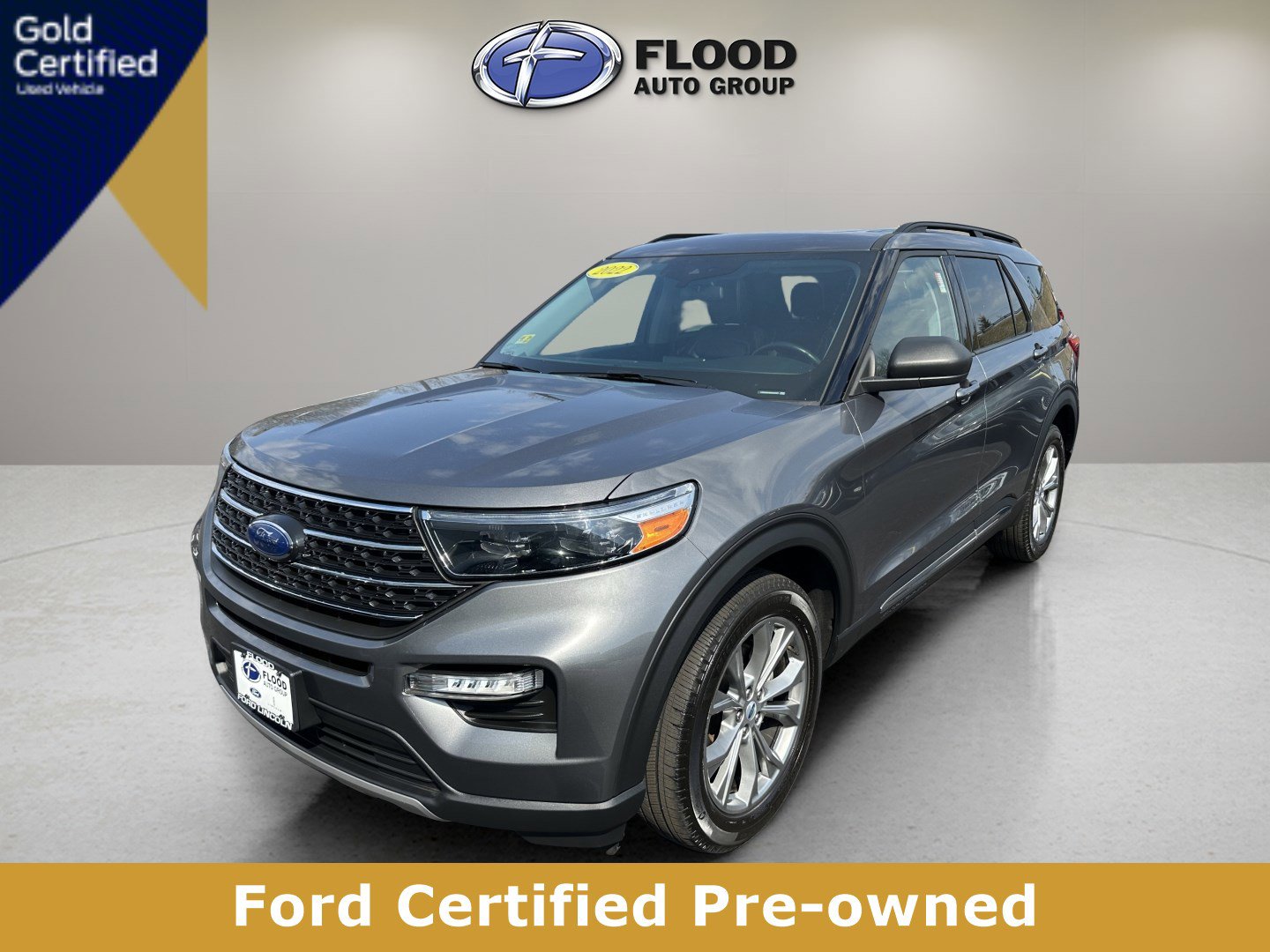 Certified 2022 Ford Explorer XLT w/ Equipment Group 202A AWD/4WD image 3