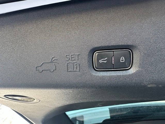 Certified 2025 Ford Expedition Platinum image 41