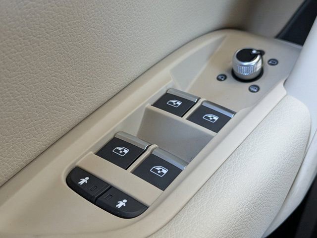Used 2019 Audi Q5 2.0T Premium w/ Convenience Package image 27