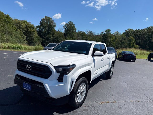 Used 2026 Toyota Tacoma SR5 AWD/4WD image 3