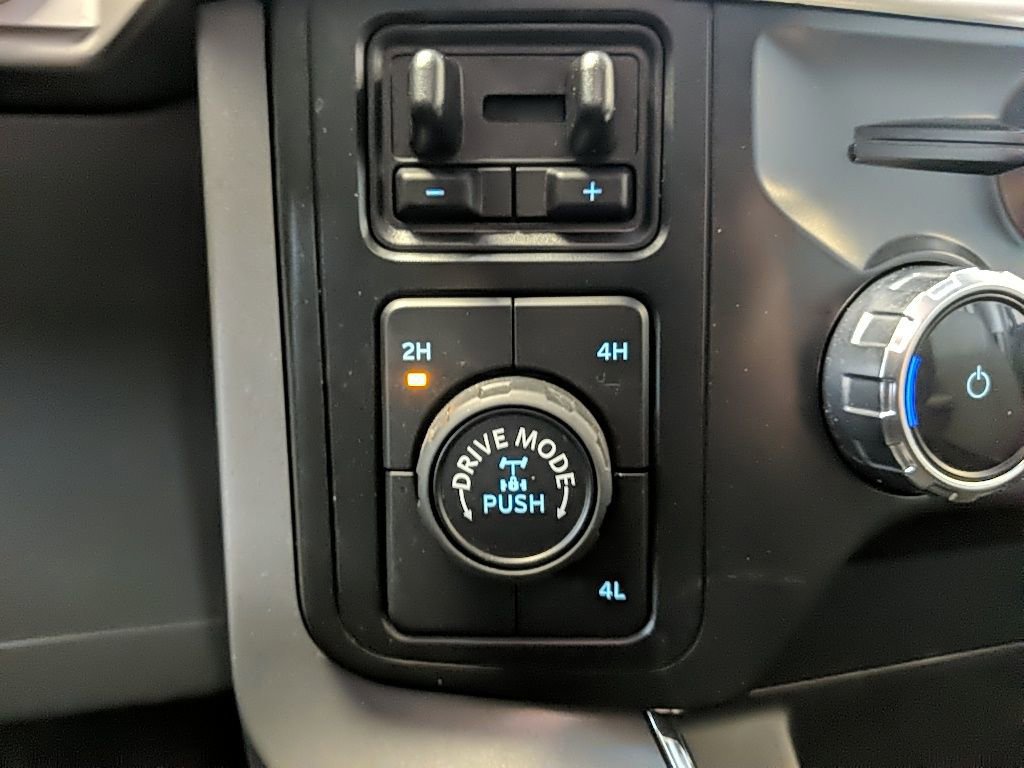 Certified 2022 Ford F150 XLT w/ Equipment Group 302A High image 20