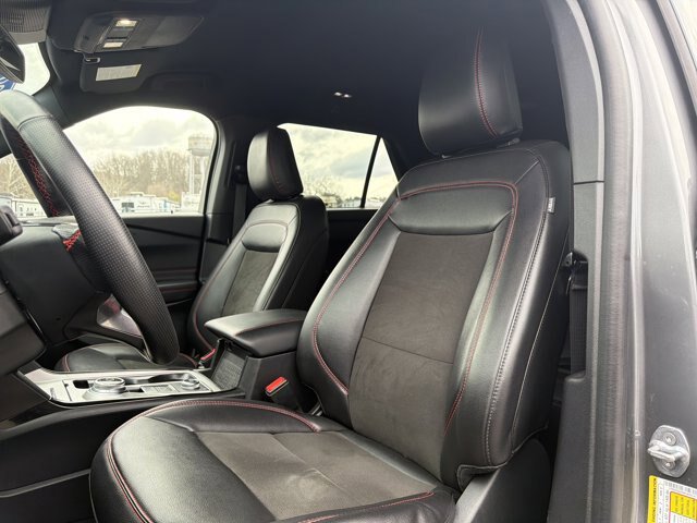 Certified 2022 Ford Explorer ST-Line AWD/4WD image 26