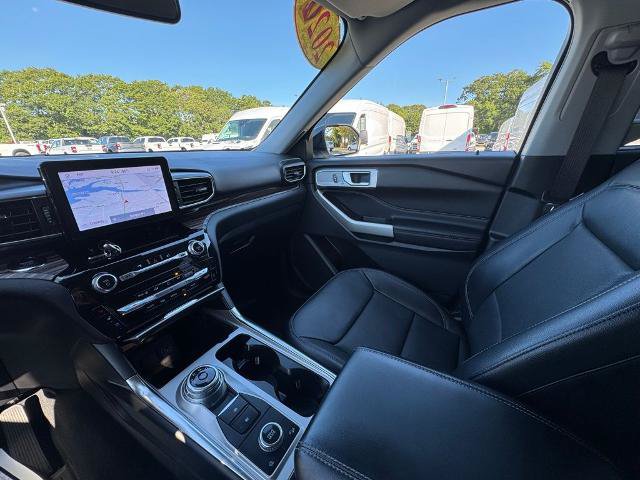 Certified 2022 Ford Explorer Limited AWD/4WD image 26