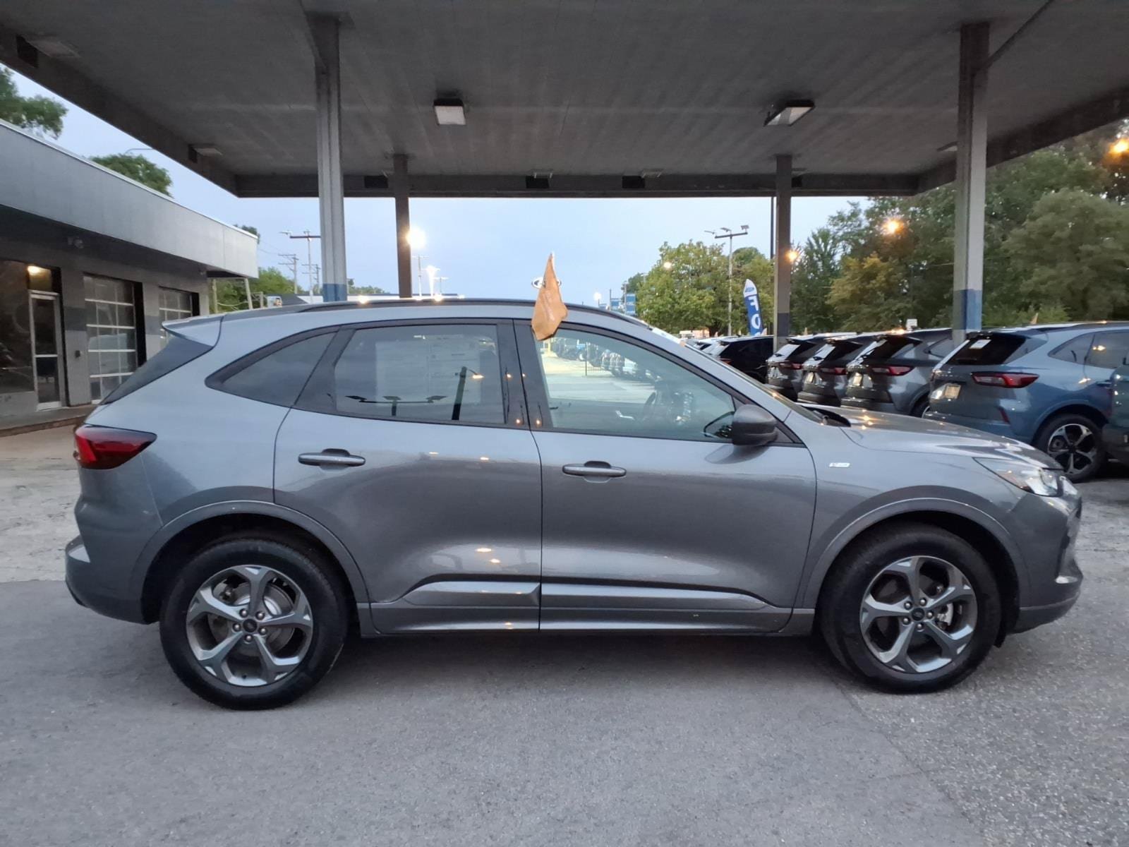 Certified 2024 Ford Escape ST-Line AWD/4WD image 2