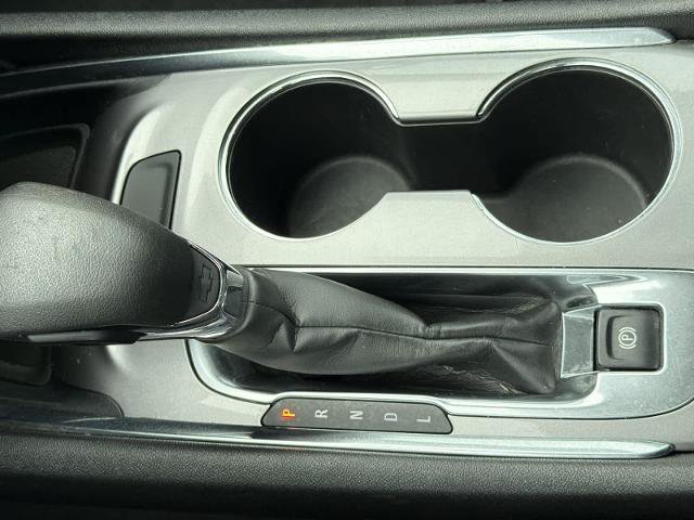Used 2023 Chevrolet Malibu LT FWD image 31