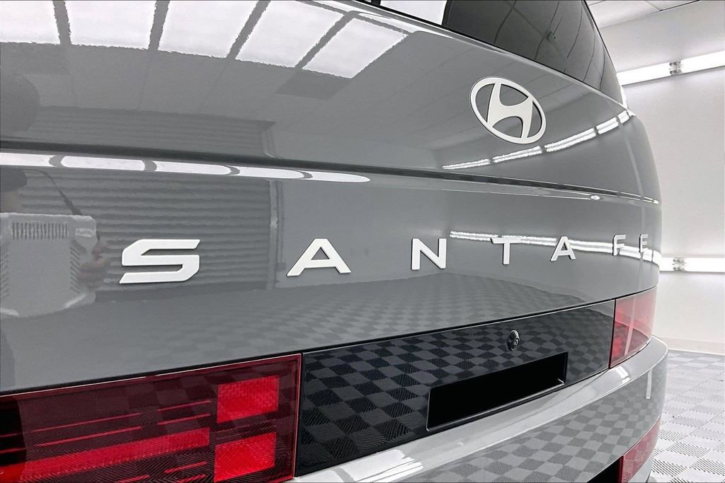 Used 2026 Hyundai Santa Fe Limited FWD image 10