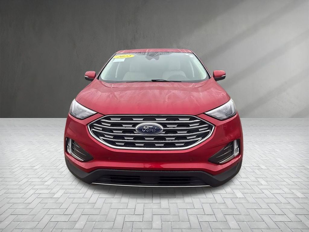 Certified 2022 Ford Edge Titanium w/ Class II Trailer Tow Package image 2