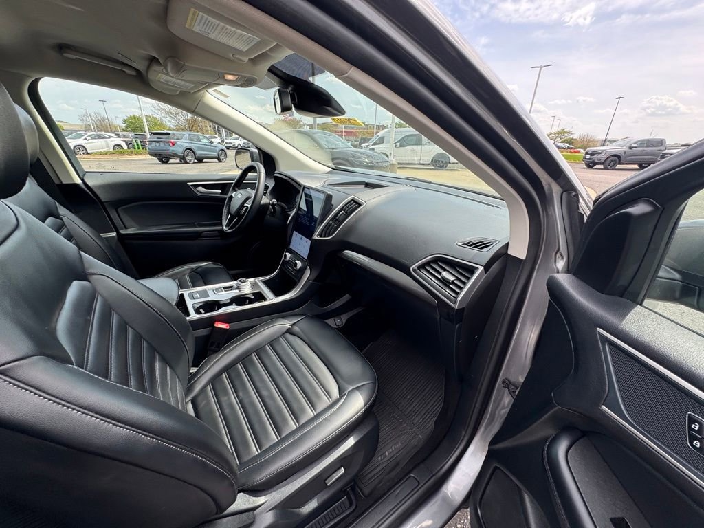 Certified 2024 Ford Edge SEL w/ Convenience Package AWD/4WD image 15