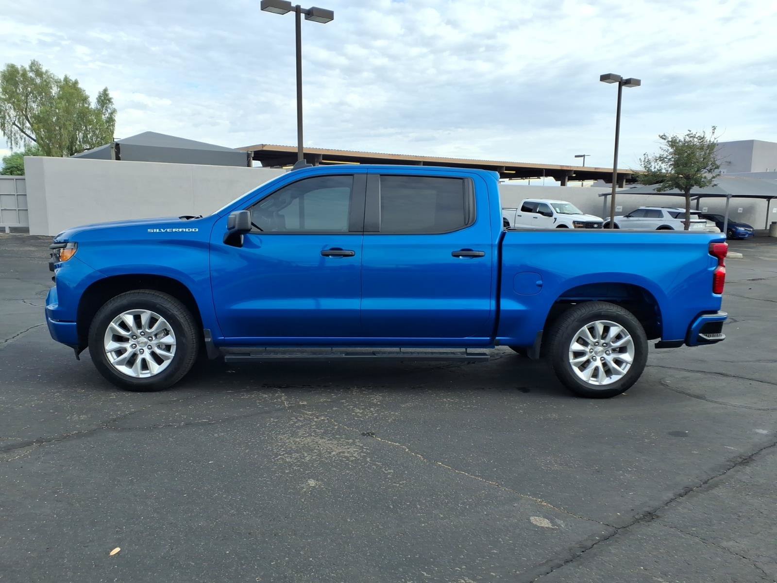 Used 2023 Chevrolet Silverado 1500 Custom RWD image 3