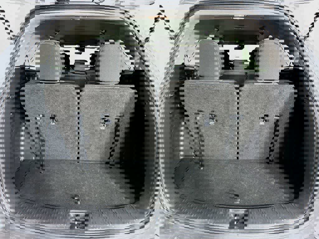 Used 2023 Kia Sorento LX image 24