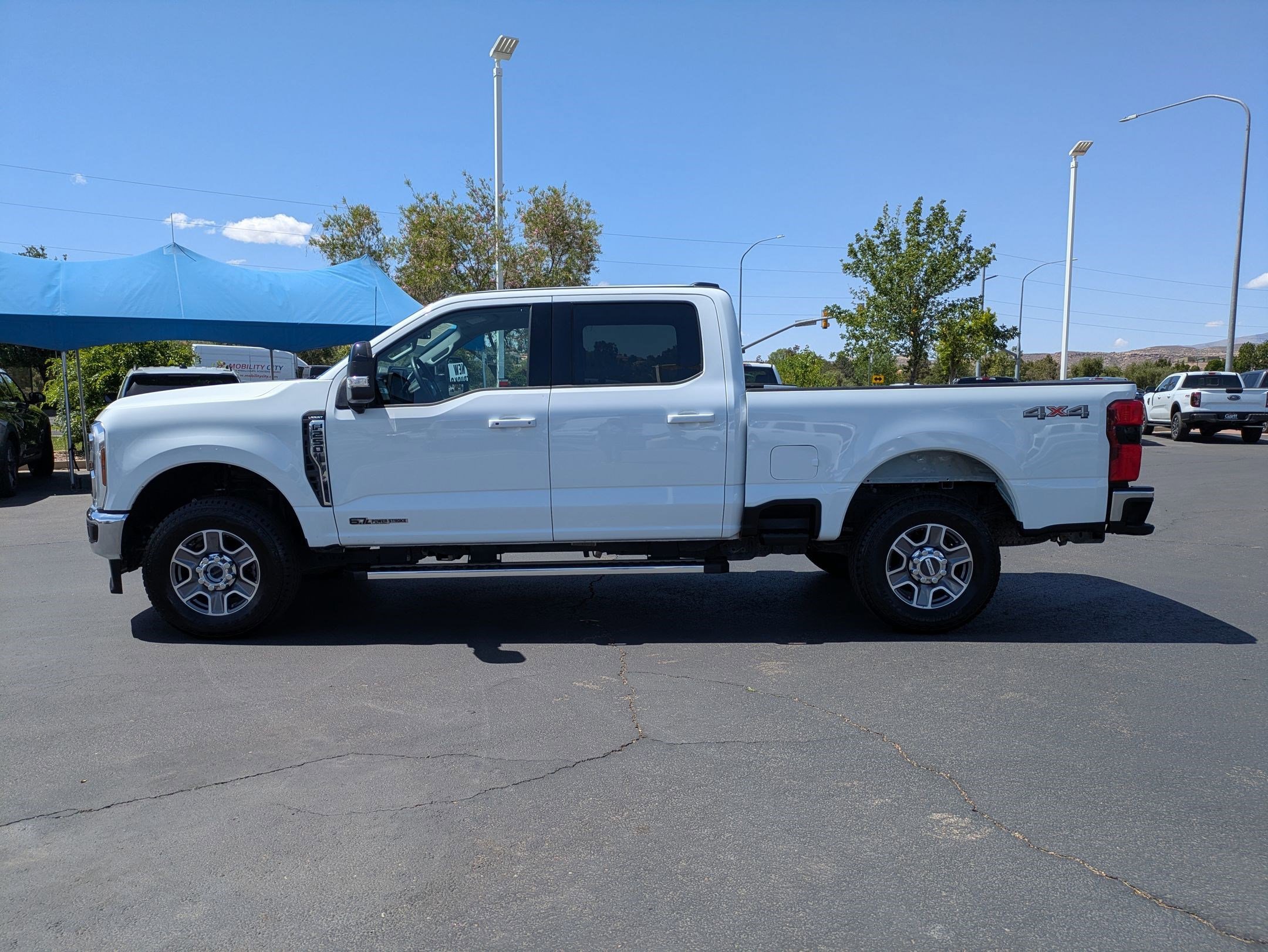 Certified 2025 Ford F250 Lariat AWD/4WD image 9