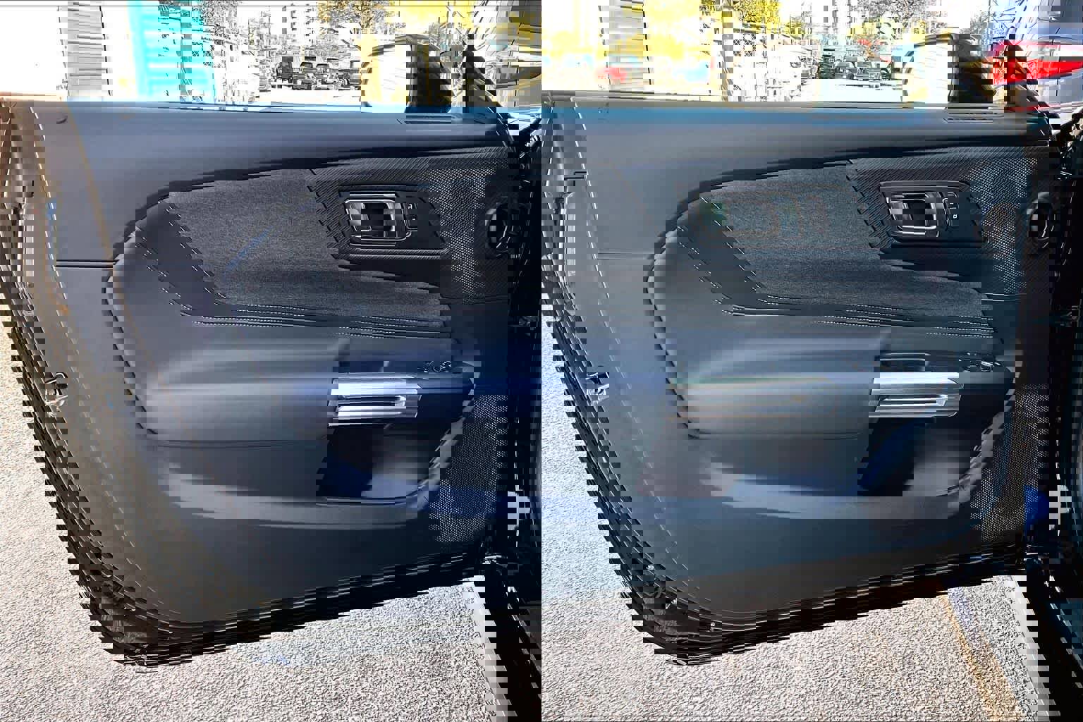 Certified 2025 Ford Mustang Coupe image 23