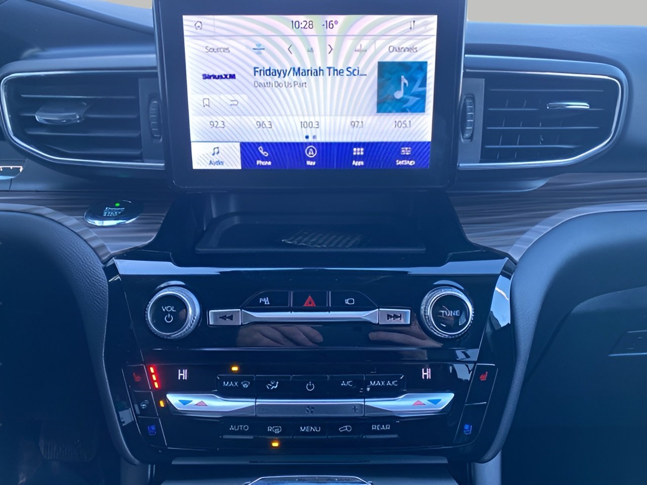 Certified 2021 Ford Explorer Limited image 21